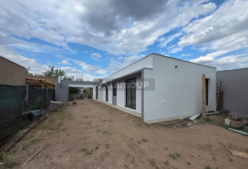 Casa en Venta en Guaymallen, Mendoza