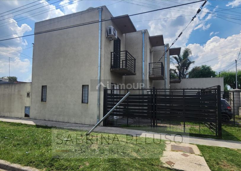 P H en Venta en Merlo, G.B.A. Zona Oeste