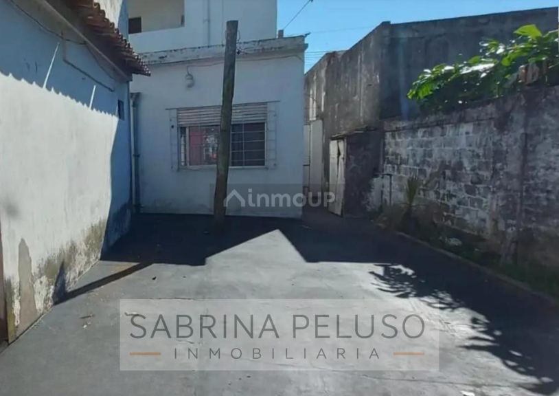 Casa en Venta en Moron, G.B.A. Zona Oeste