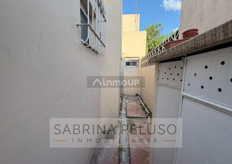 Casa en Venta en Moron, G.B.A. Zona Oeste