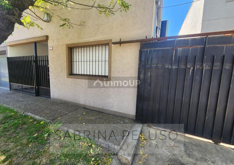 Casa en Venta en Moron, G.B.A. Zona Oeste