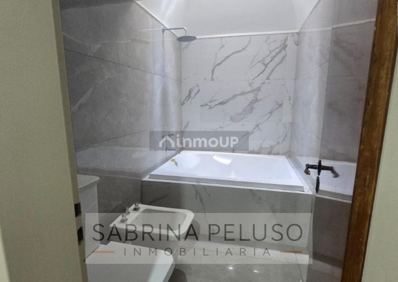 Casa en Venta en Moron, G.B.A. Zona Oeste - USD 700.000 | Inmoup - 43