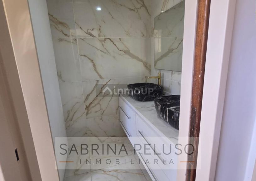 Casa en Venta en Moron, G.B.A. Zona Oeste - USD 700.000 | Inmoup - 40