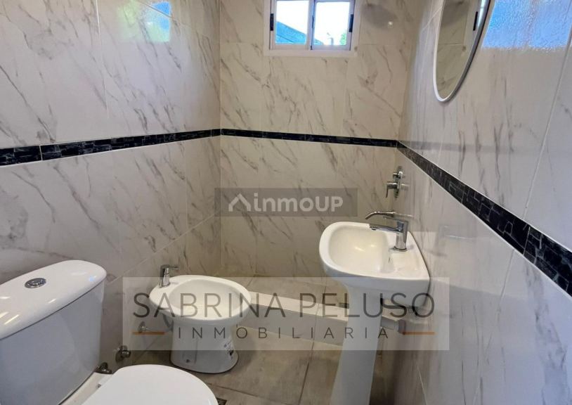 P H en Venta en Ituzaingo, G.B.A. Zona Oeste