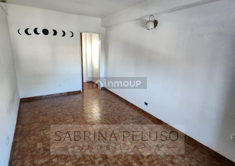 Casa en Venta en Moron, G.B.A. Zona Oeste