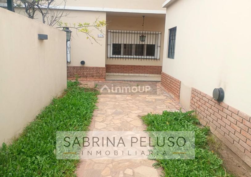 Casa en Alquiler en Merlo, G.B.A. Zona Oeste