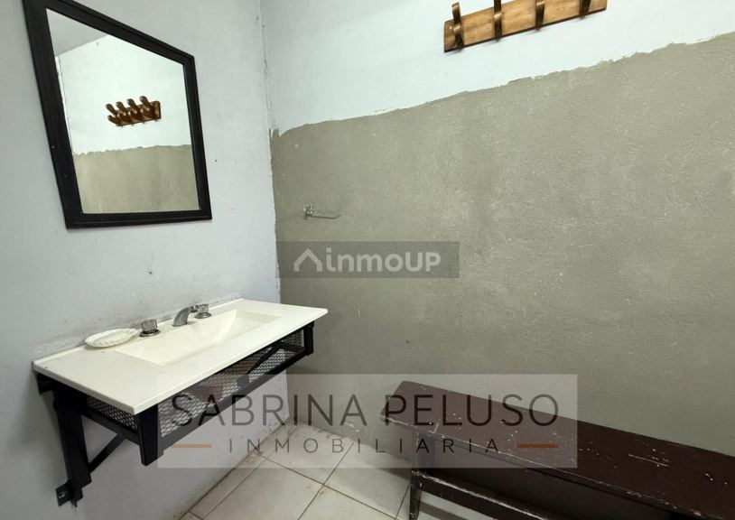 P H en Venta en Moron, G.B.A. Zona Oeste