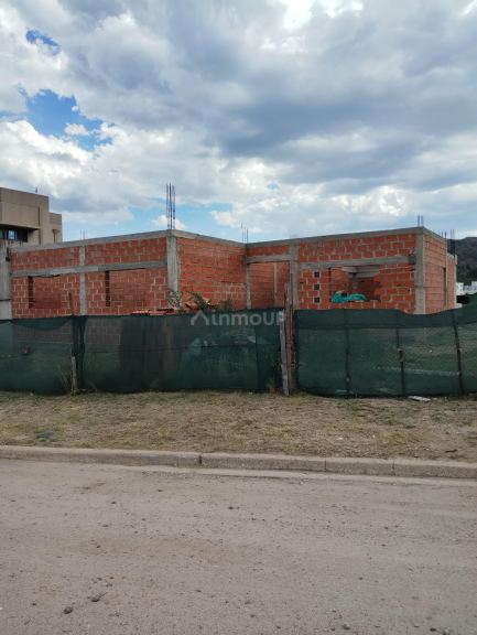 Casa en Venta en Juana Koslay, San Luis