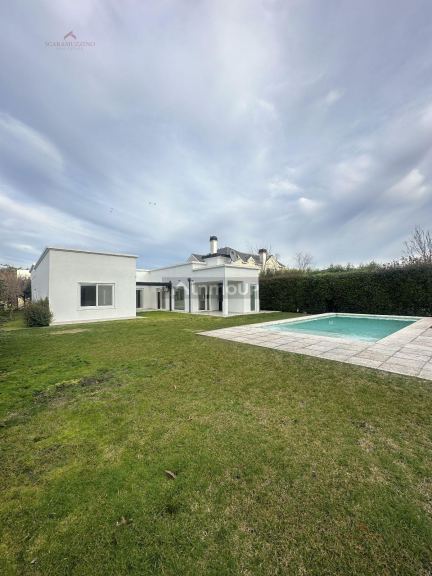 Casa en Alquiler en Mar del Plata, Buenos Aires Costa Atlantica - USD 2.400 | Inmoup - 16