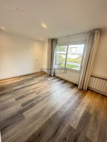 Casa en Alquiler en Mar del Plata, Buenos Aires Costa Atlantica - USD 2.400 | Inmoup - 32