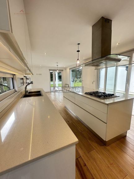 Casa en Alquiler en Mar del Plata, Buenos Aires Costa Atlantica - USD 2.400 | Inmoup - 11