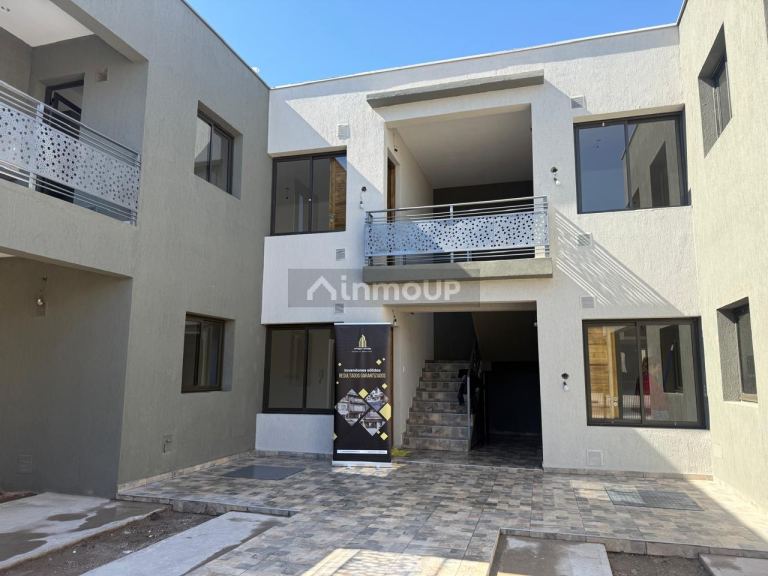 Departamento en Venta en Maipu, Mendoza