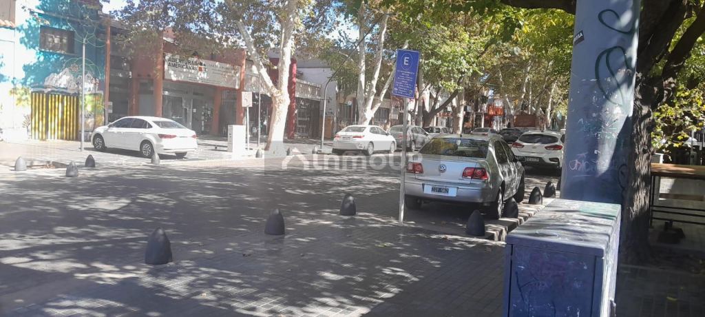 Oficina en Alquiler en Capital, Mendoza