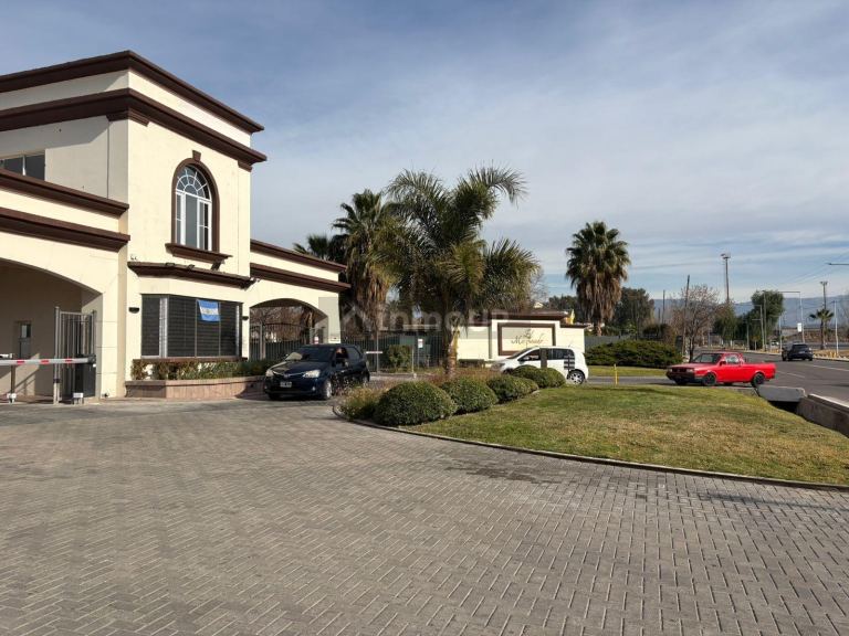 Casa en Alquiler en Maipu, Mendoza