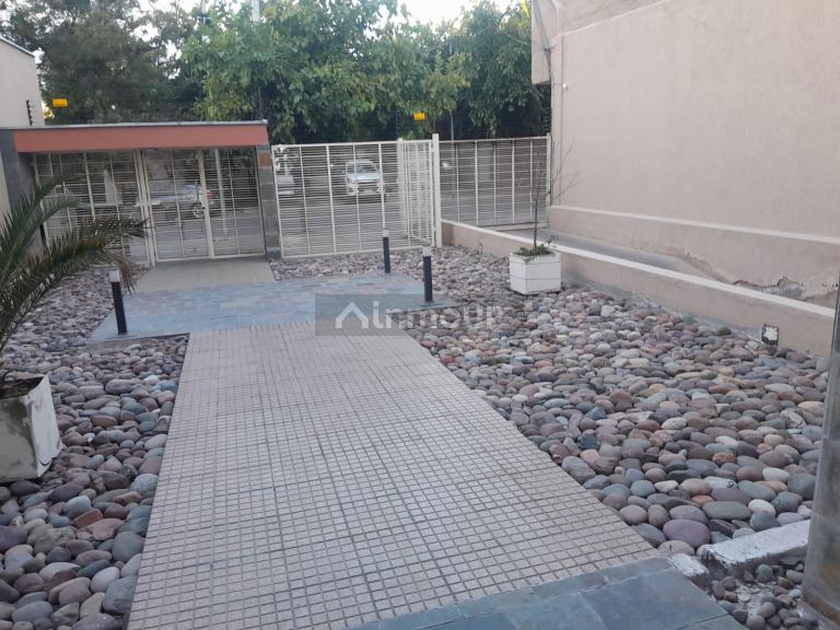 Oficina en Alquiler en Godoy Cruz, Mendoza