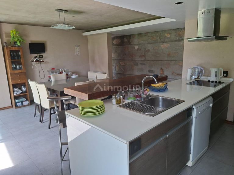 Casa en Venta en Guaymallen, Mendoza