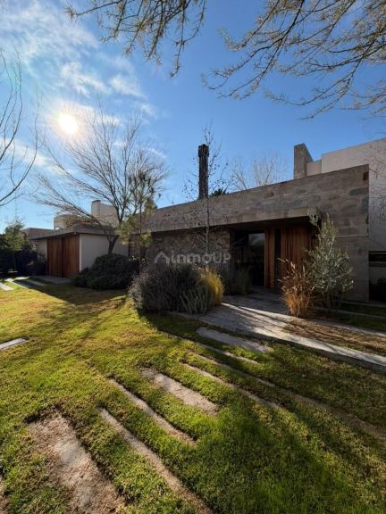 Casa en Venta en Guaymallen, Mendoza