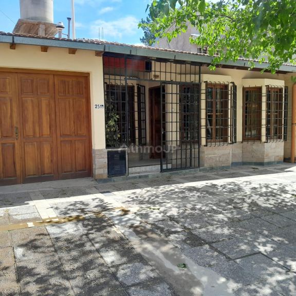 Casa en Venta en Guaymallen, Mendoza