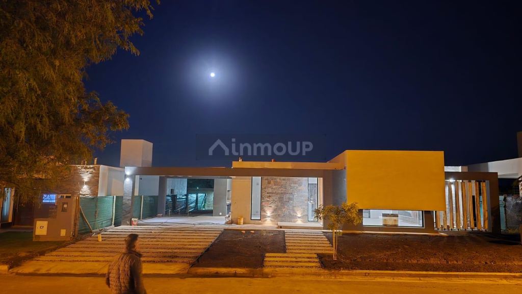 Casa en Venta en Maipu, Mendoza