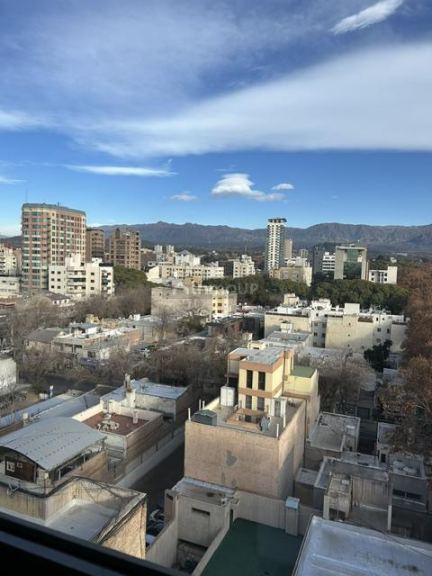 Oficina en Alquiler en Capital, Mendoza