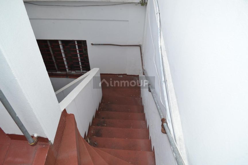 P H en Venta en General San Martin, G.B.A. Zona Norte - USD 70.000 | Inmoup - 24