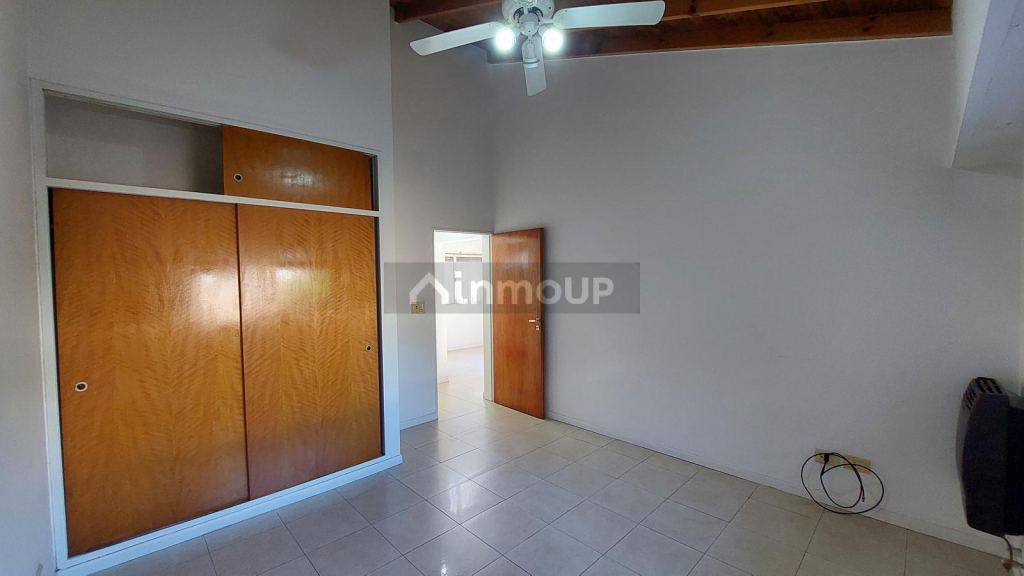 P H en Venta en Lanus, G.B.A. Zona Sur - USD 85.000 | Inmoup - 16