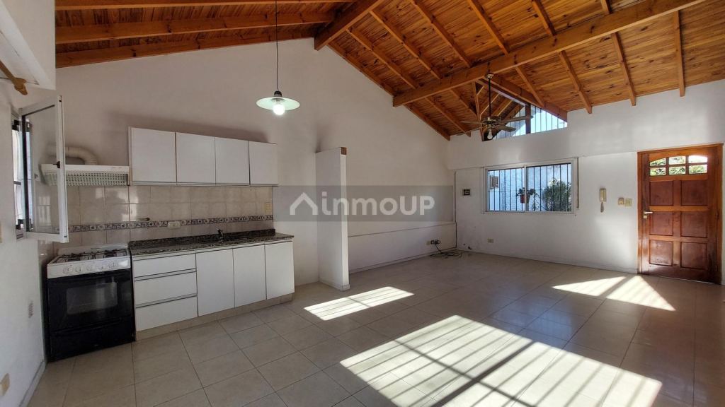 P H en Venta en Lanus, G.B.A. Zona Sur - USD 85.000 | Inmoup - 5