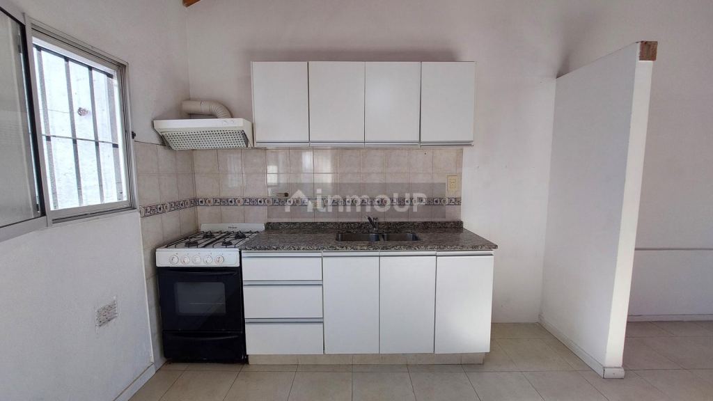 P H en Venta en Lanus, G.B.A. Zona Sur - USD 85.000 | Inmoup - 7