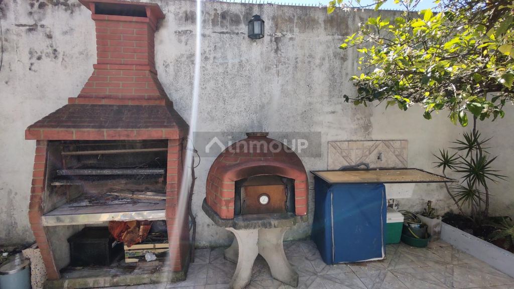 P H en Venta en Tres de Febrero, G.B.A. Zona Oeste