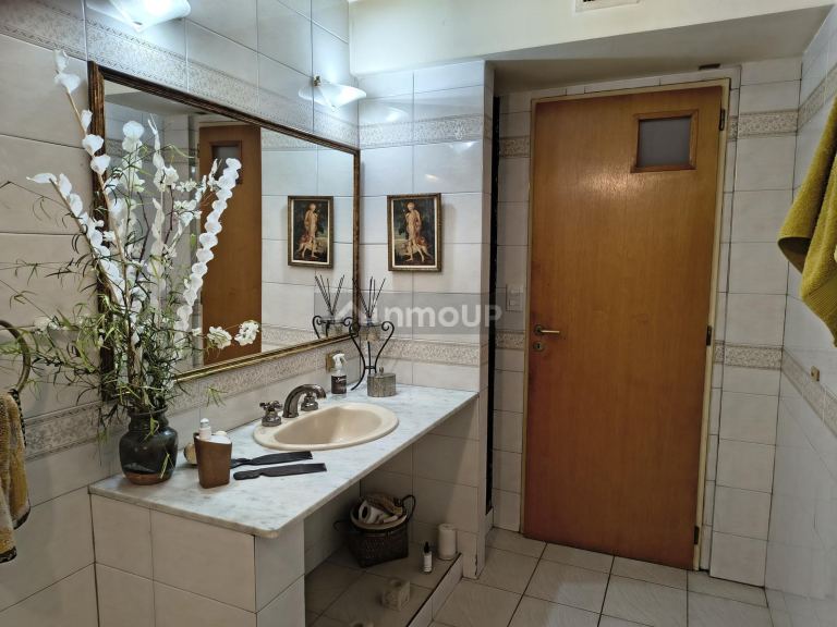 Casa en Venta en Villa del Parque, Capital Federal - USD 280.000 | Inmoup - 24