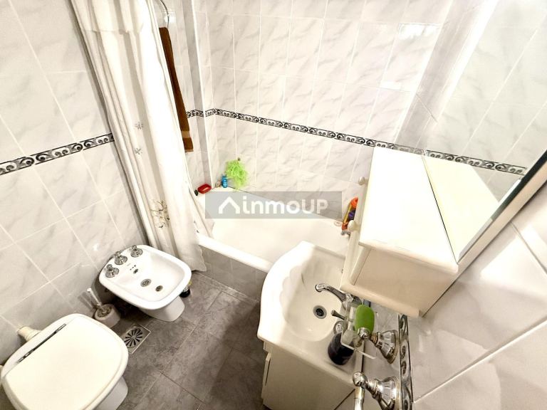 Departamento en Venta en Tres de Febrero, G.B.A. Zona Oeste