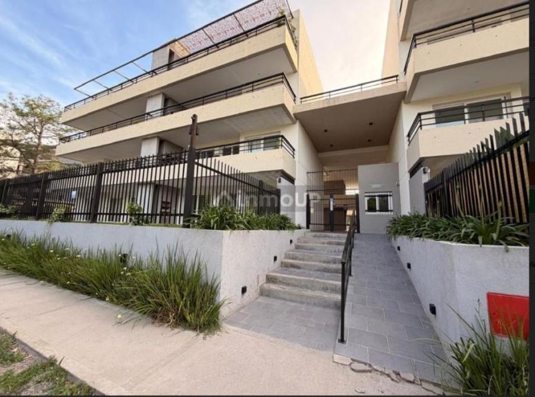 Departamento en Alquiler en Pilar, G.B.A. Zona Norte