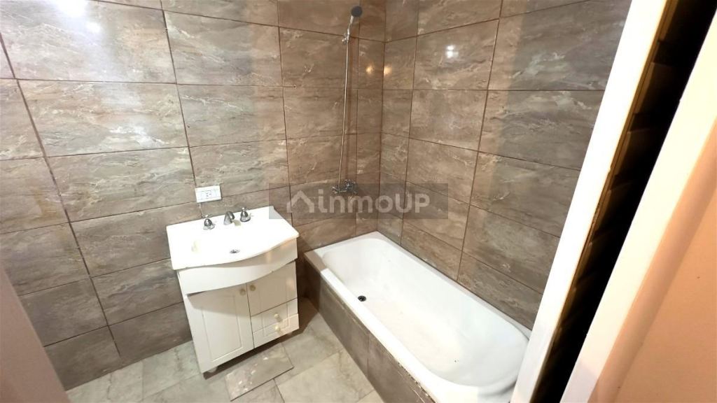 Departamento en Venta en Tres de Febrero, G.B.A. Zona Oeste