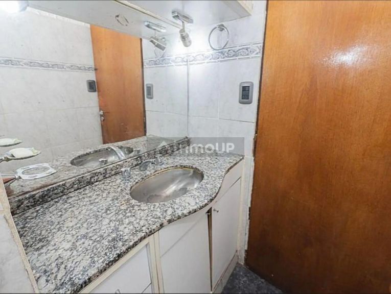 P H en Venta en Lanus, G.B.A. Zona Sur - USD 53.000 | Inmoup - 17