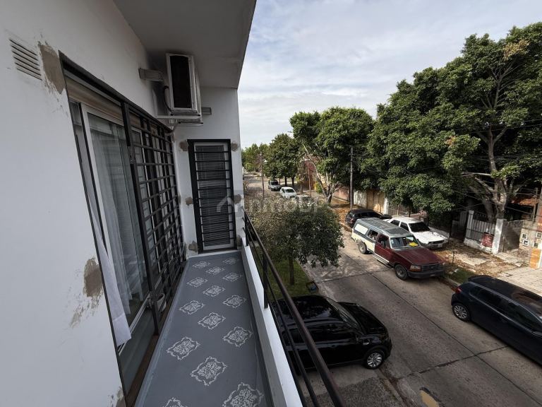 P H en Venta en Tres de Febrero, G.B.A. Zona Oeste