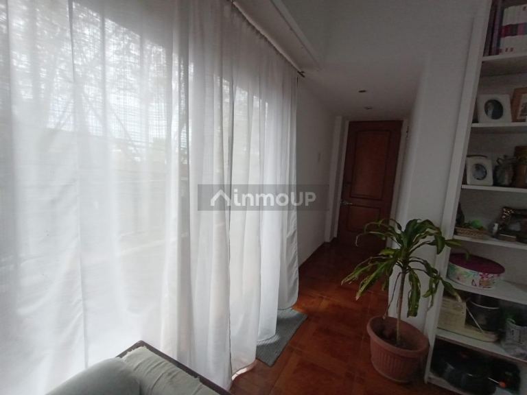 P H en Venta en Tres de Febrero, G.B.A. Zona Oeste
