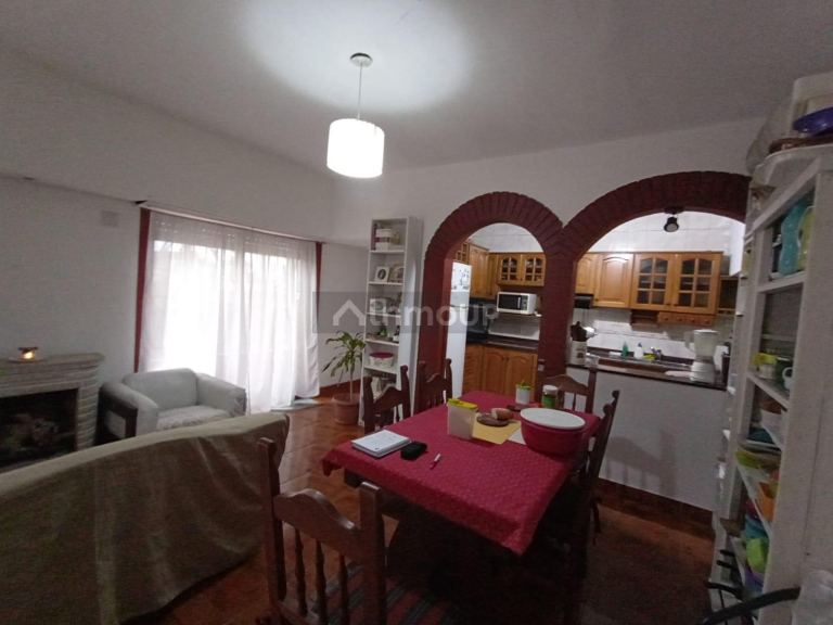 P H en Venta en Tres de Febrero, G.B.A. Zona Oeste