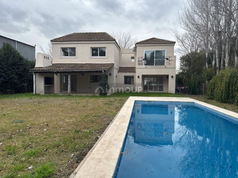 Casa en Venta en Pilar, G.B.A. Zona Norte