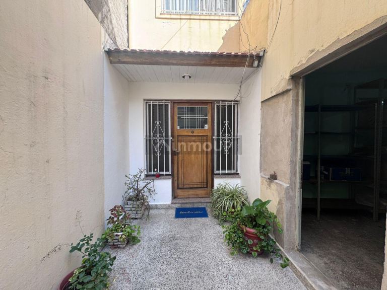 P H en Venta en Lanus, G.B.A. Zona Sur