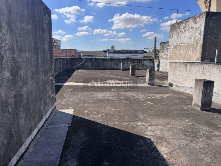 P H en Venta en Lanus, G.B.A. Zona Sur