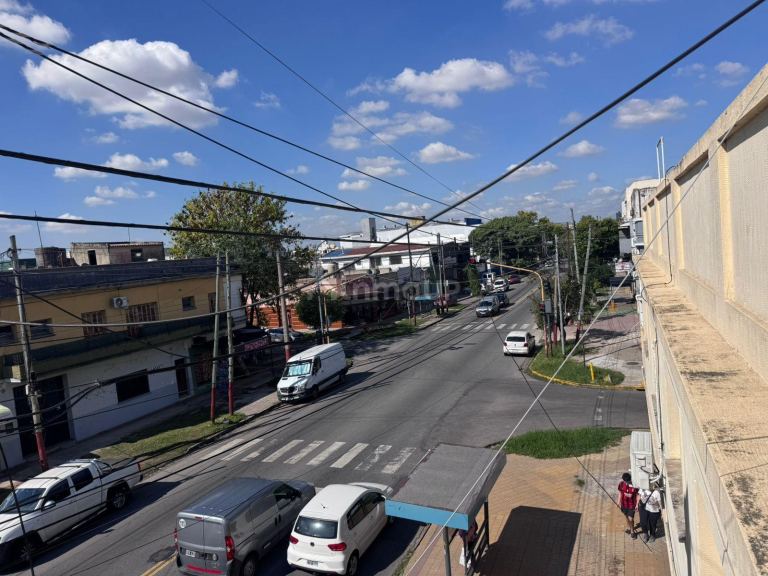 P H en Venta en Lanus, G.B.A. Zona Sur