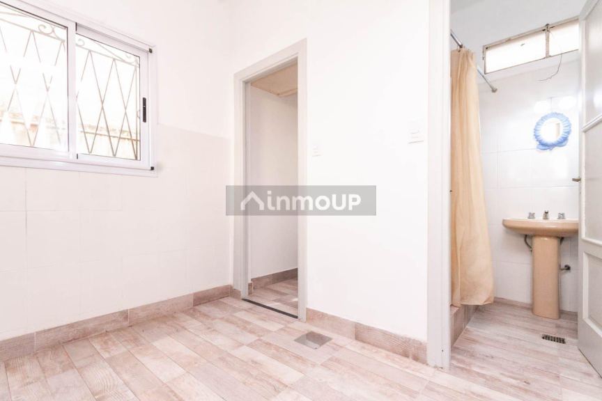 P H en Venta en Lomas de Zamora, G.B.A. Zona Sur