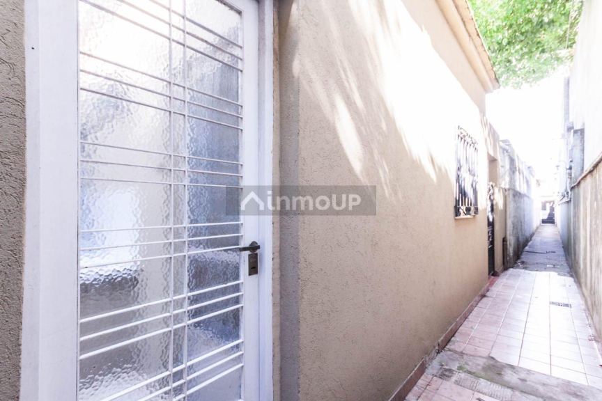 P H en Venta en Lomas de Zamora, G.B.A. Zona Sur