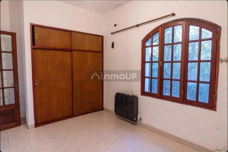 Casa en Venta en Lujan, G.B.A. Zona Oeste - USD 195.000 | Inmoup - 24
