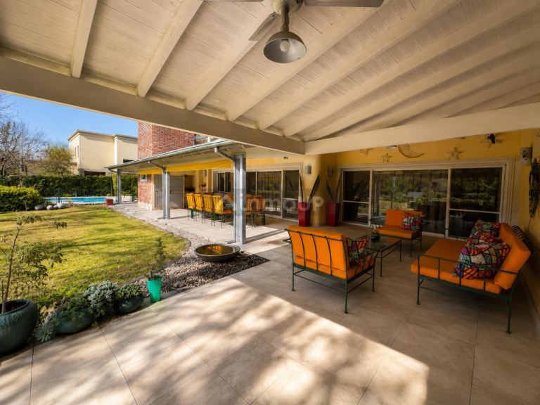 Casa en Venta en Malvinas Argentinas, G.B.A. Zona Norte