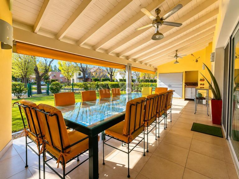 Casa en Venta en Malvinas Argentinas, G.B.A. Zona Norte