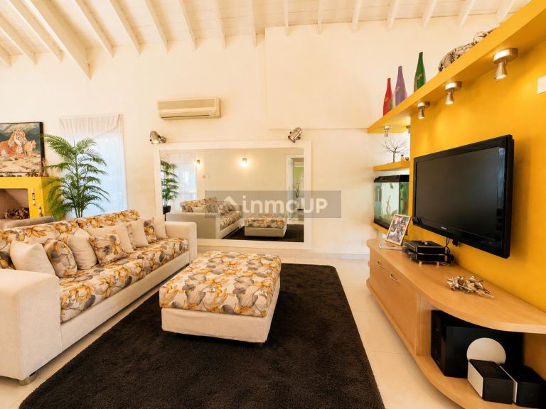 Casa en Venta en Malvinas Argentinas, G.B.A. Zona Norte