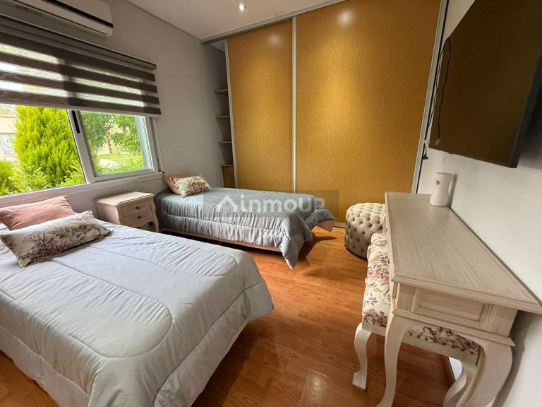 Casa en Venta en Campana, G.B.A. Zona Norte - USD 235.000 | Inmoup - 16