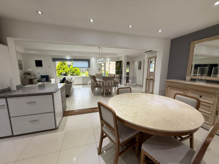Casa en Venta en Campana, G.B.A. Zona Norte - USD 235.000 | Inmoup - 6