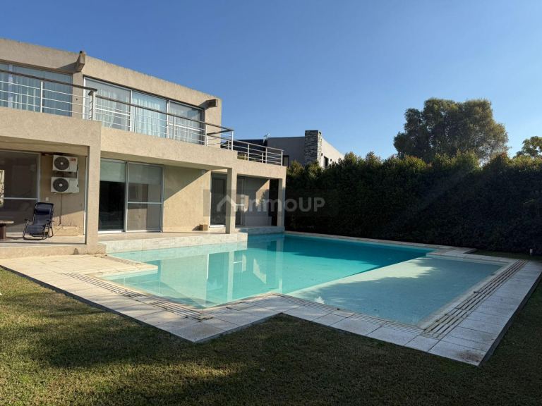 Casa en Venta en Escobar, G.B.A. Zona Norte - USD 465.000 | Inmoup - 10